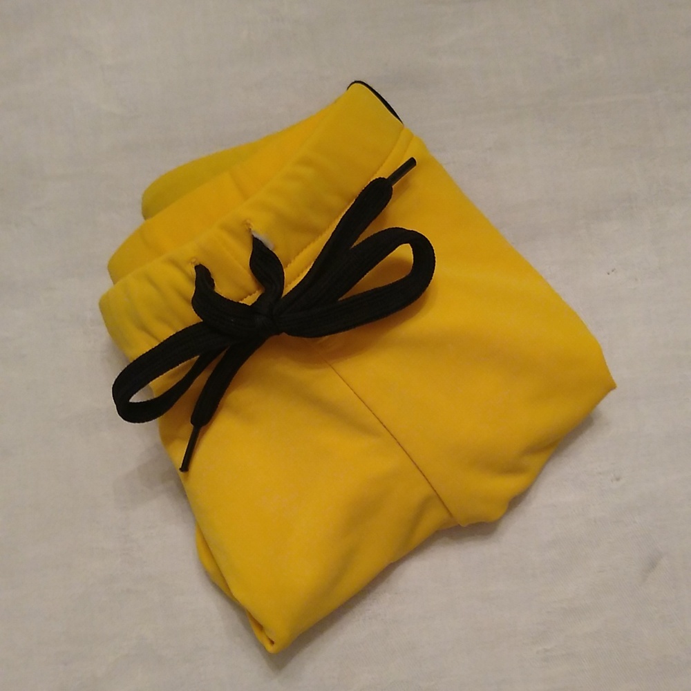 Workout / Swim Shorts - Picture 8 of 9